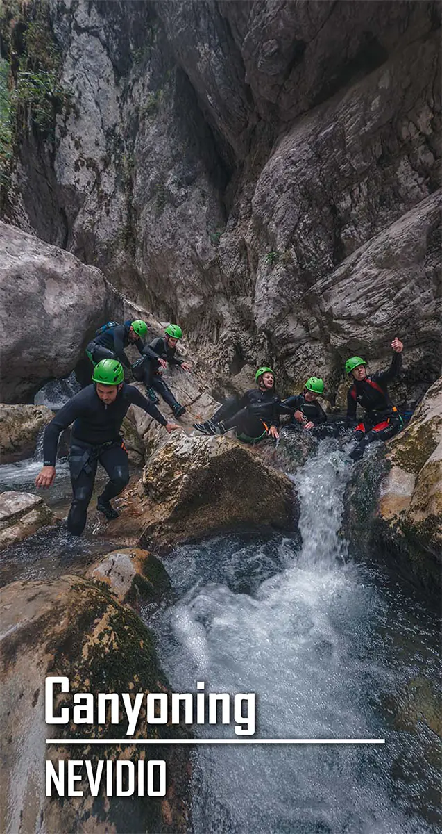 Grupna poseta kanjonu Nevidio u zaštitnoj opremi sa vodičem
